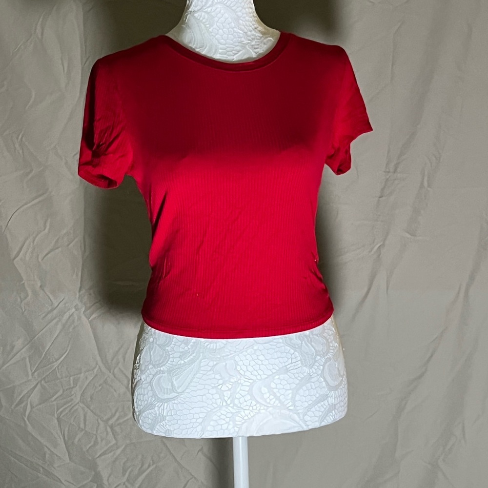 Bozzolo red tight fitted size large top